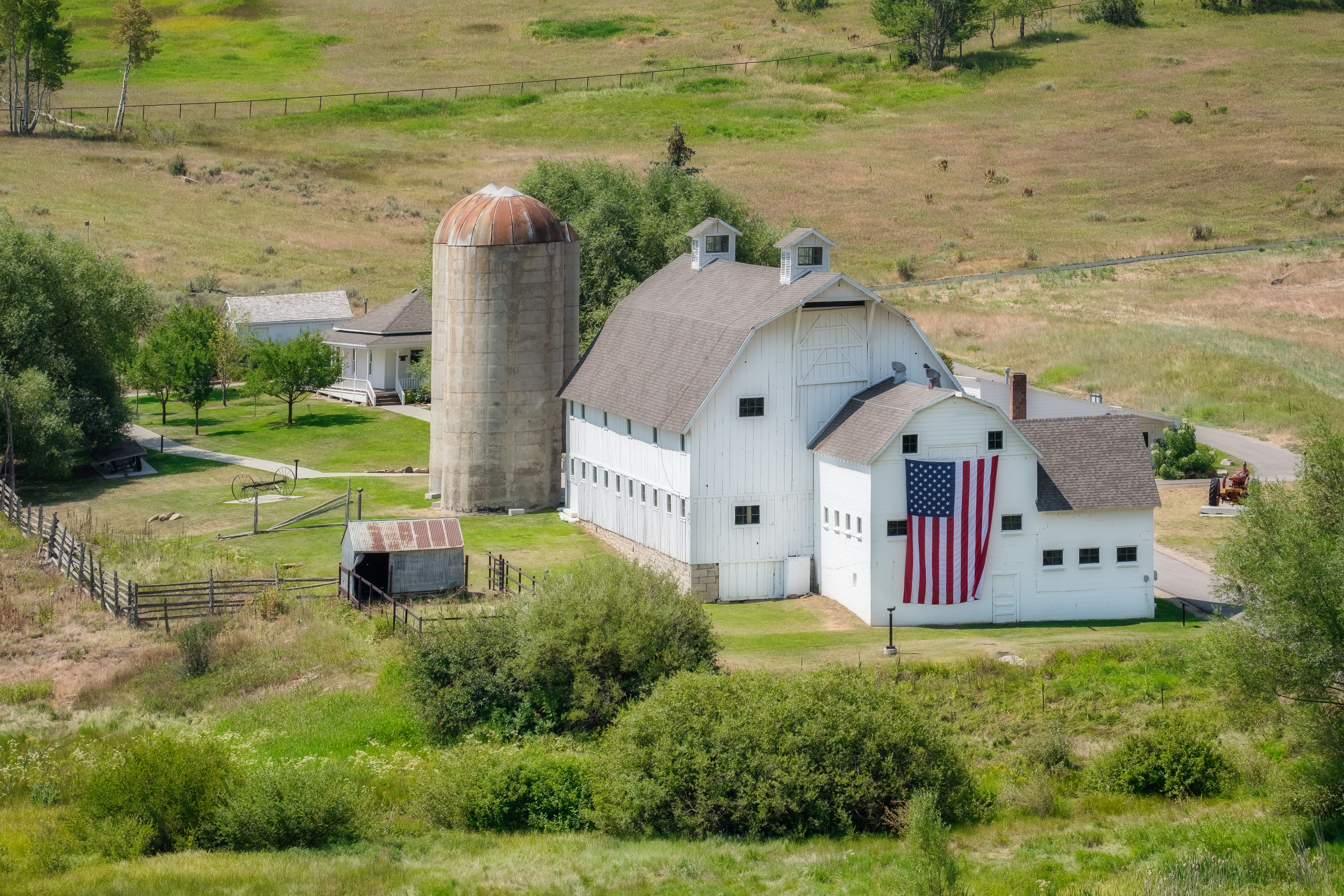 Why Georgia and Alabama Lead the Nation in Poultry Farm Real Estate Opportunities