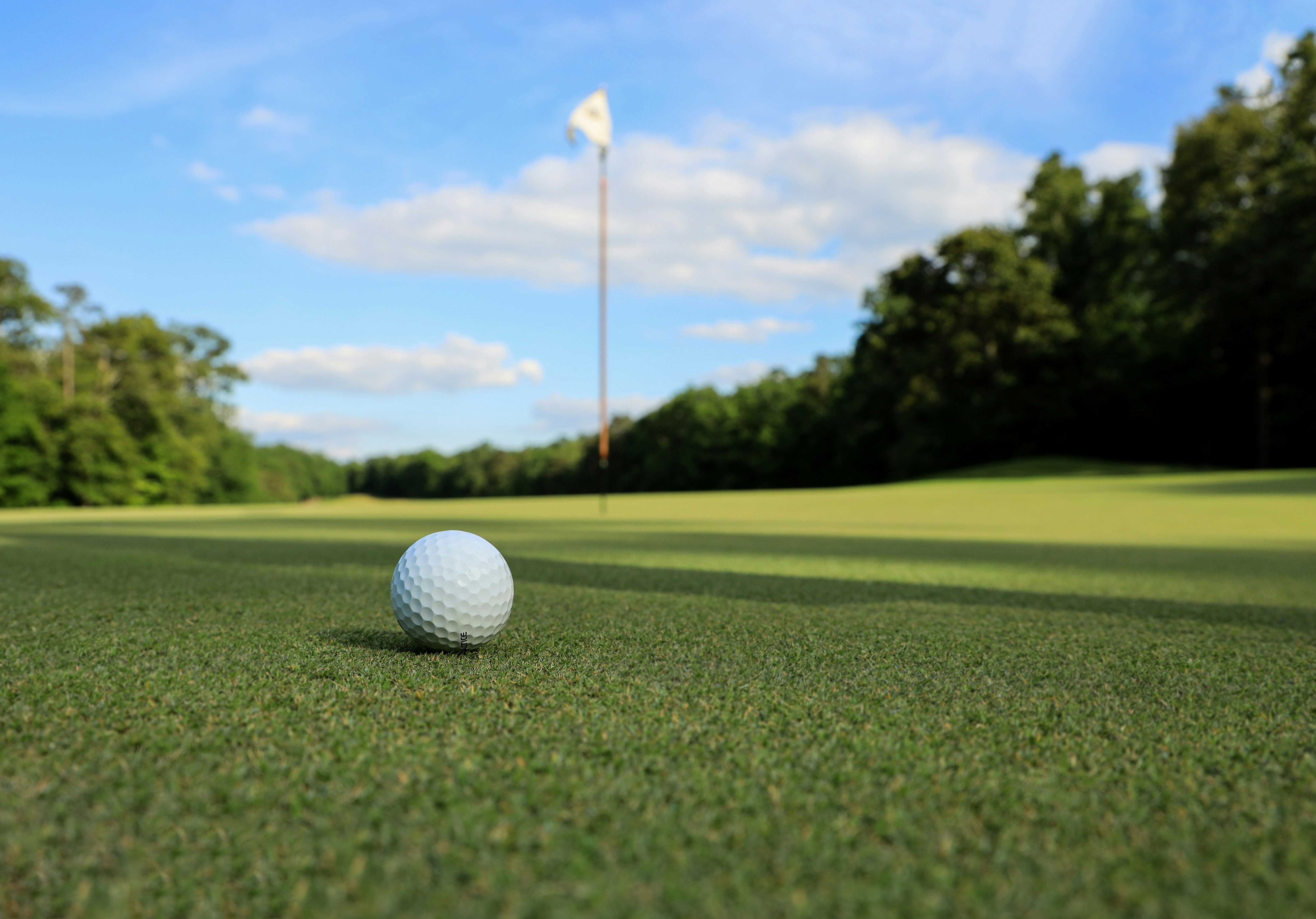 Spring Tee Times & Property Lines: Why March is the Golden Month for Golf Real Estate