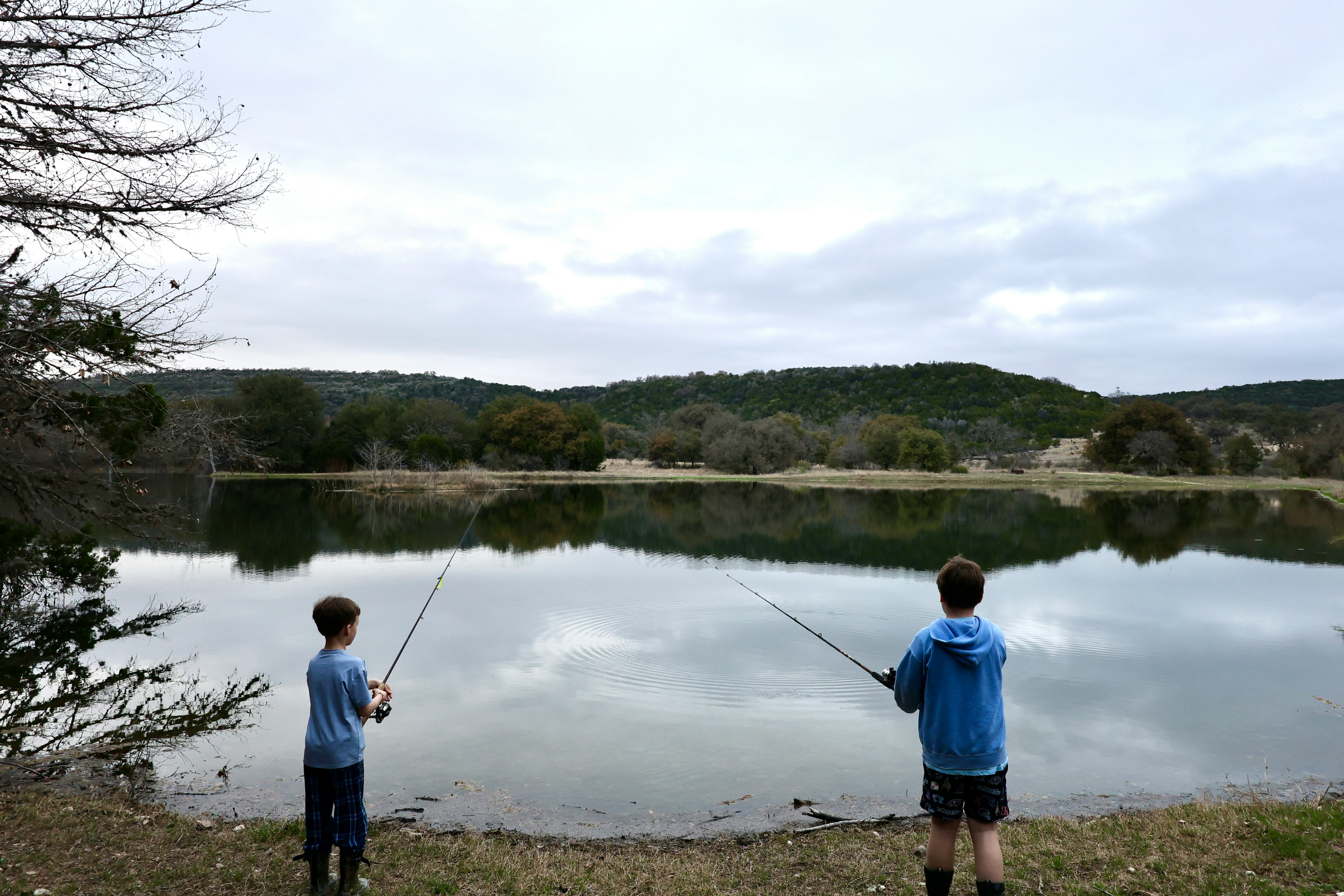 From Bank to Waterfront Cabin: What to Know Before Buying Fishing Land in the Arklatex