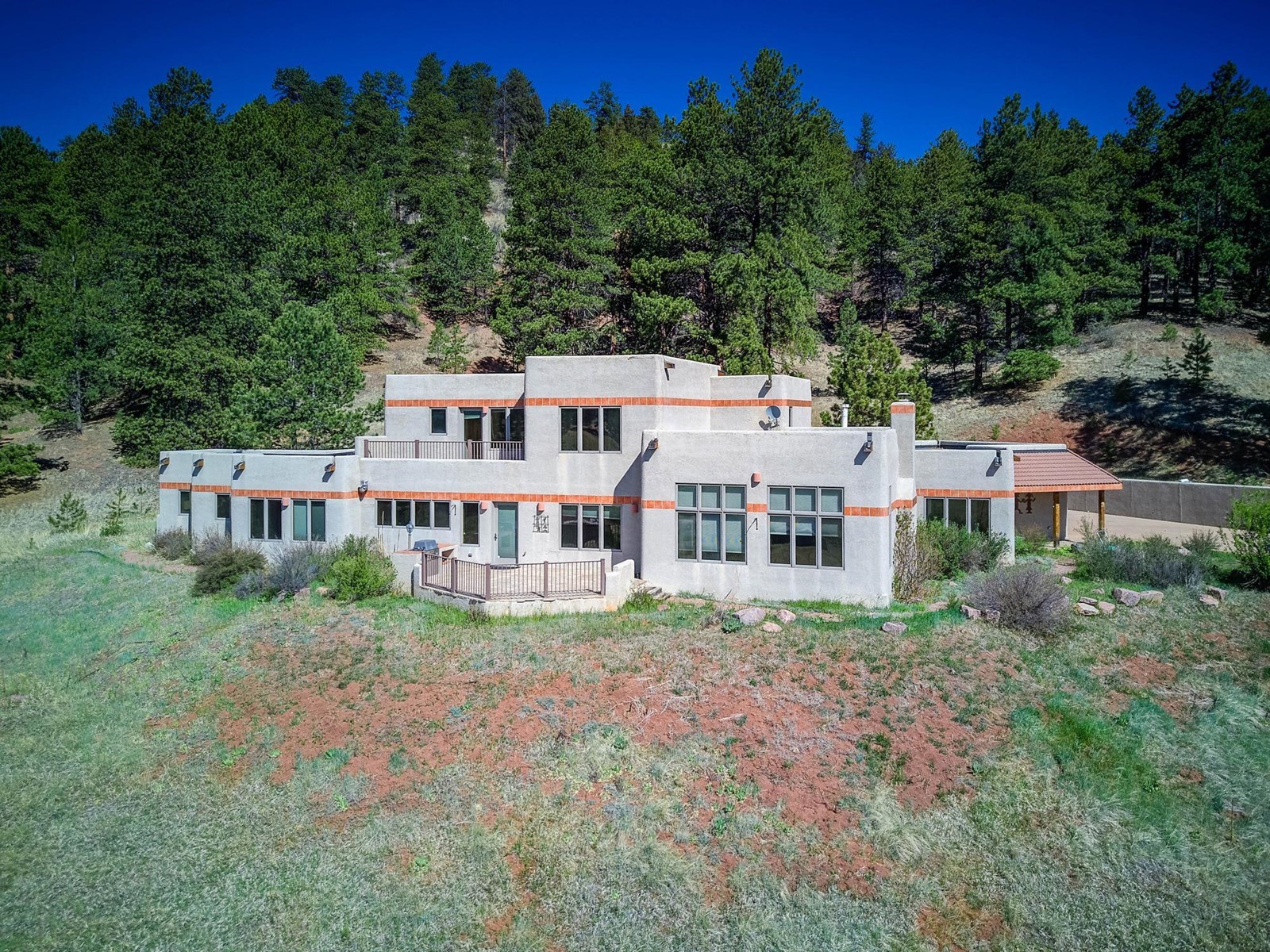 Woodland Park Ranch With Stream Bordering National Forest
