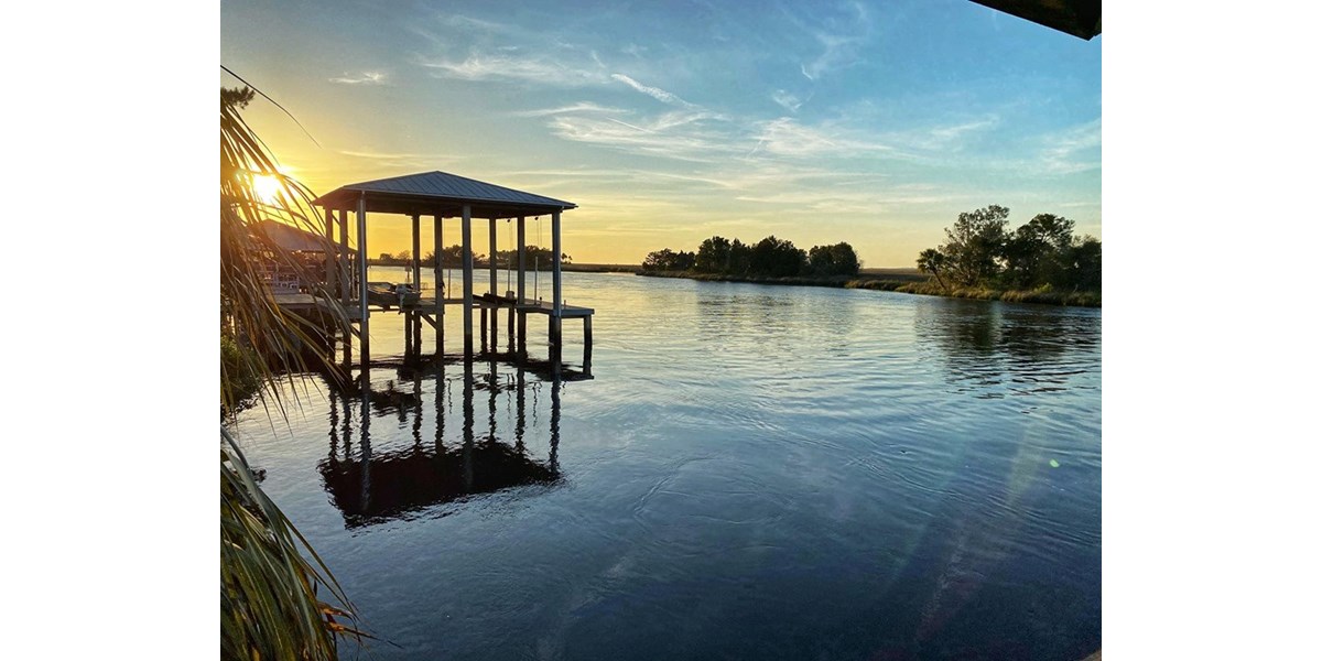 SUWANNEE WATERFRONT PROPERTY FOR SALE SUWANNEE, FLORIDA