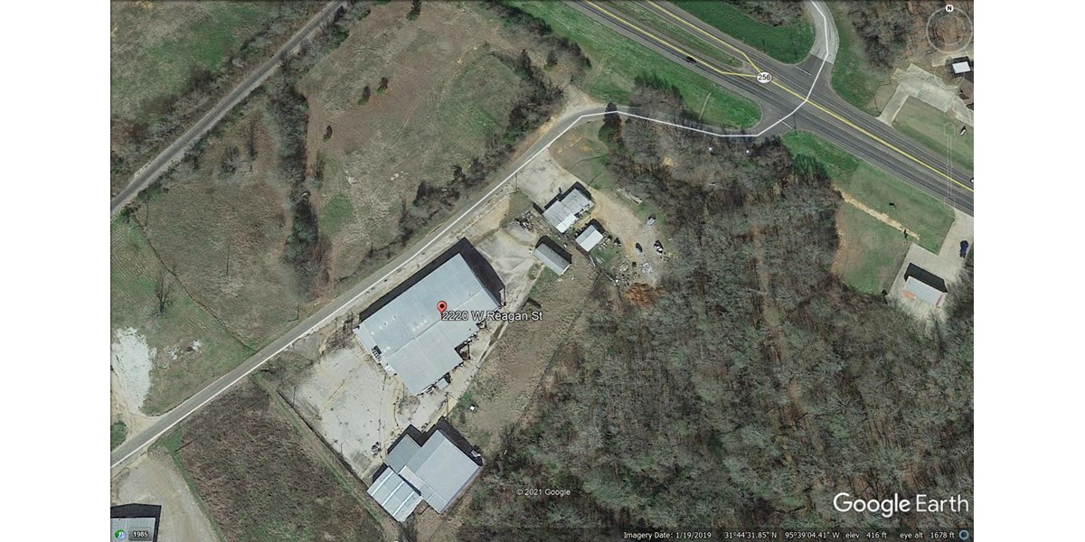 COMMERCIAL BUILDING PALESTINE TEXAS WITH ACREAGE