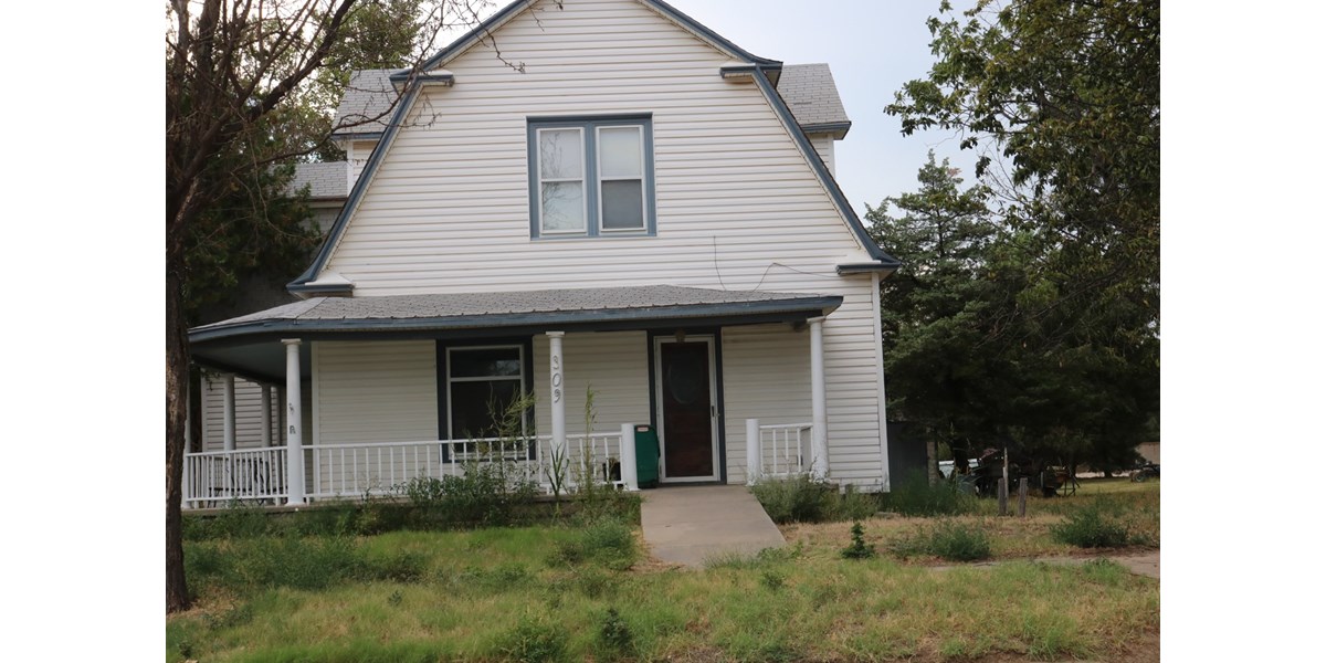 Historic Home For Sale in Protection, KS Red Hills Area