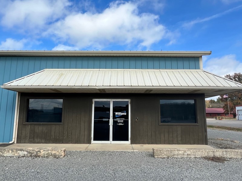 Commercial Property Warehouse/ Office For Sale Wilburton, Ok