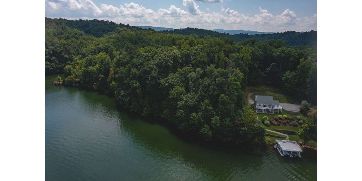 Building Lot for Sale on Claytor Lake in Pulaski VA!