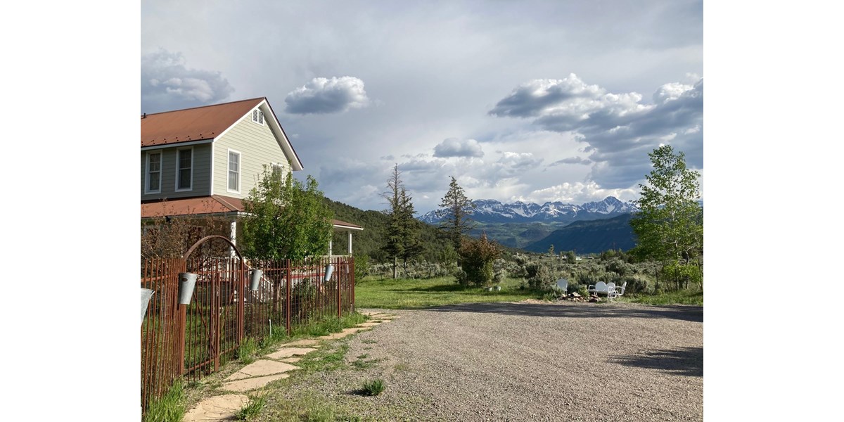 MOUNTAIN HOME FOR SALE, RIDGWAY, COLORADO