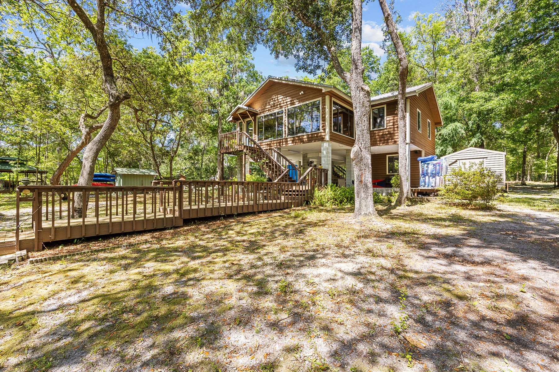 SANTA FE RIVER DREAM HOME FOR SALE! BRANFORD FLORIDA!