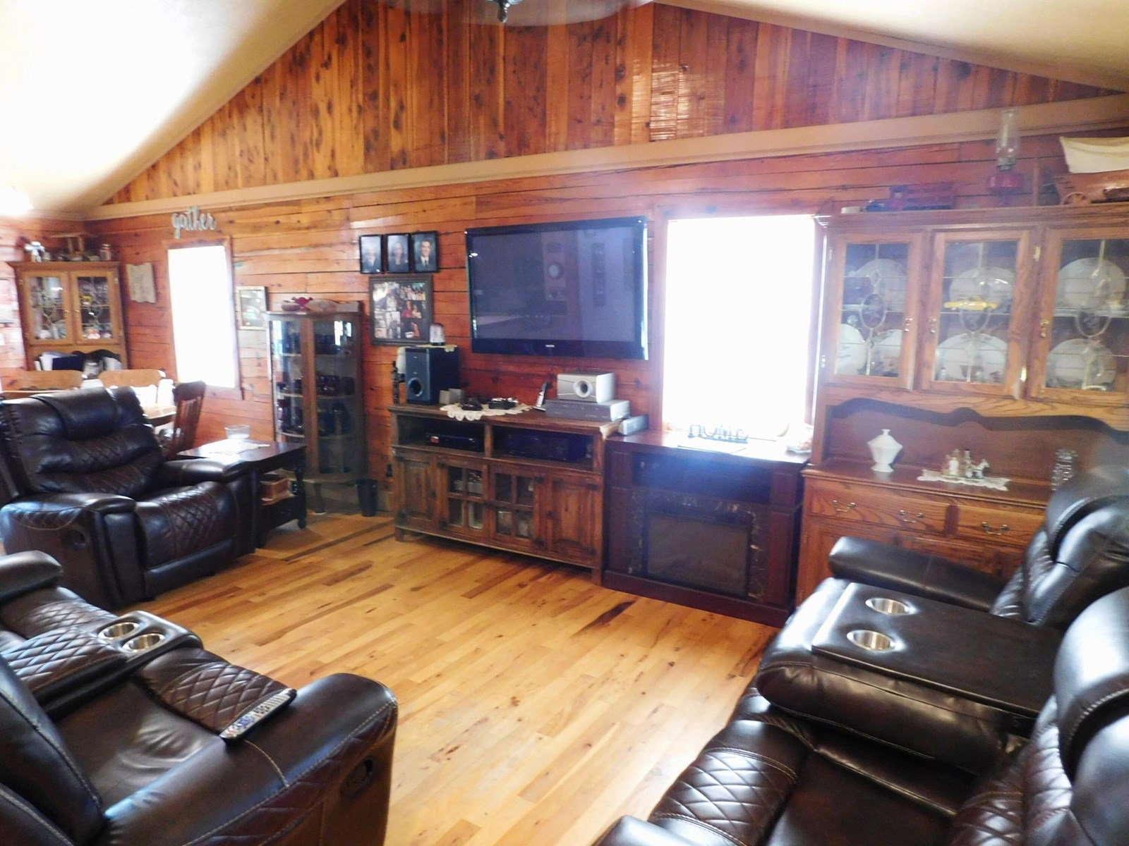 Log Home on Acreage Jasper Buffalo River Region For Sale