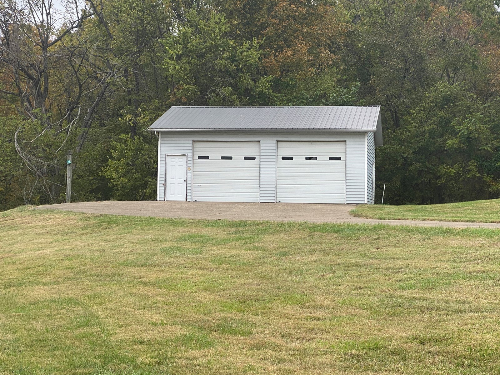 Luxury Country Home w/Acreage in Leitchfield, KY For Sale