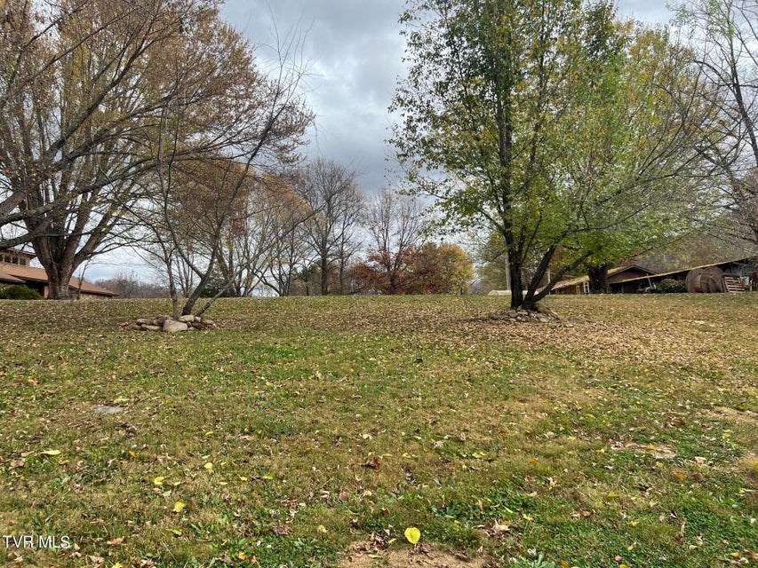 3 BR 2BA Farmhouse for sale in Elizabethton, TN