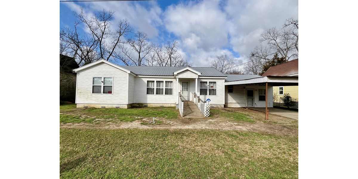 Home In Town For Sale Slocomb AL- Geneva Co.