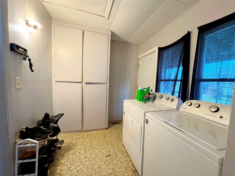 Cozy Home In Town For Sale, Chandler, Ok