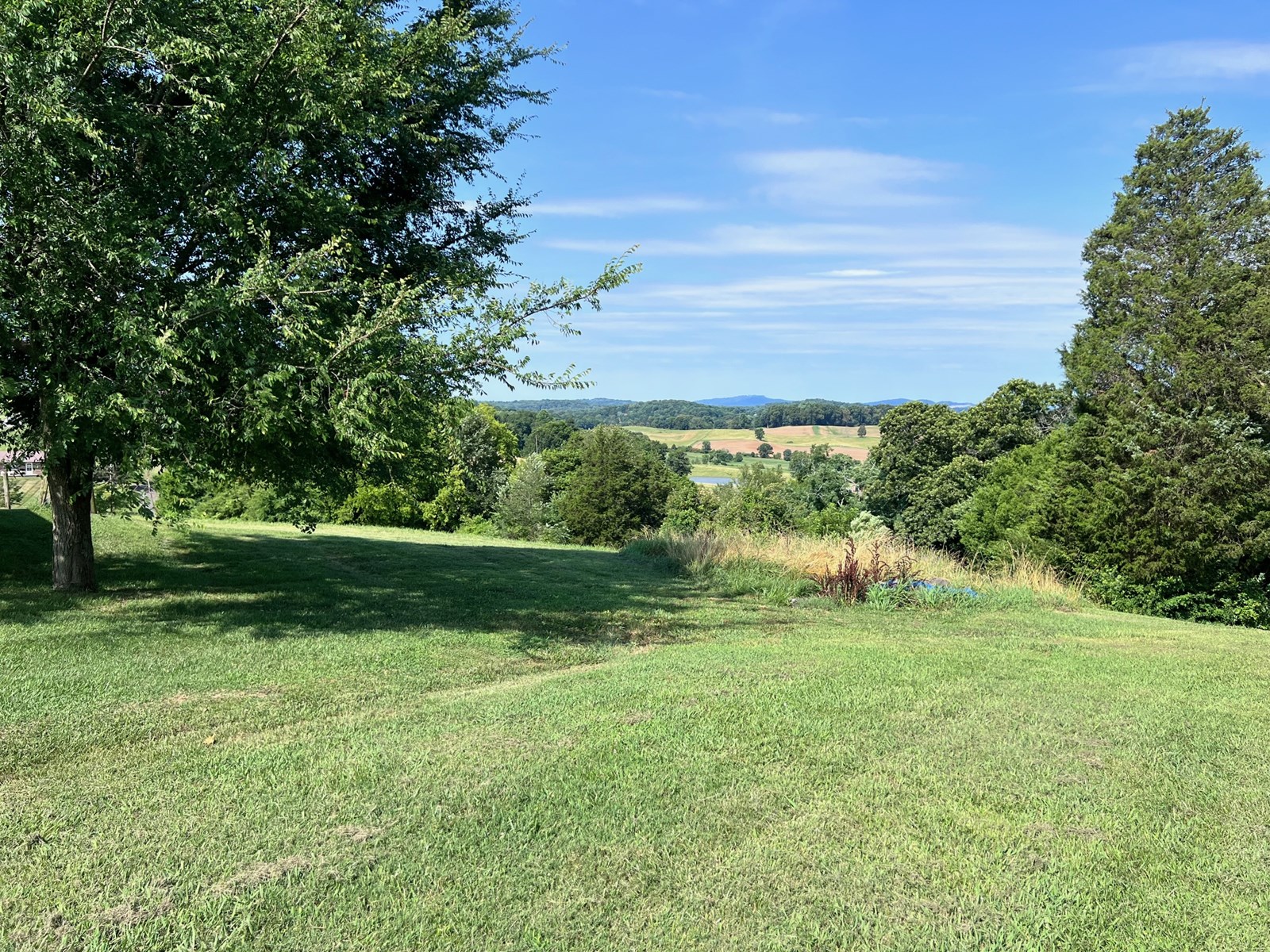 1.31 Acres With Garage In Whitesburg, Tennessee