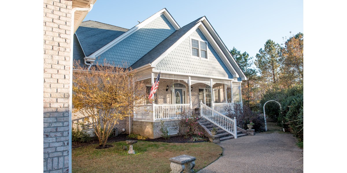 Custom Creek Front Home In Albemarle Plantation